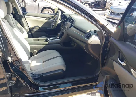 2019 Honda Civic Lx z USA, uszkodzony, nr VIN 19XFC2F65KE023275